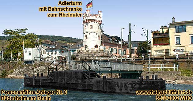 Schiffsanleger am Adlerturm in Rdesheim am Rhein.